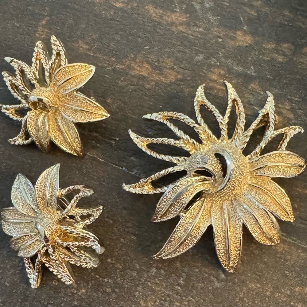 Gold Floral Brooch and Earring Set